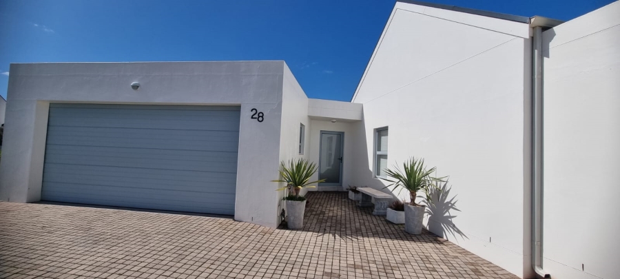 2 Bedroom Property for Sale in Blue Lagoon Western Cape